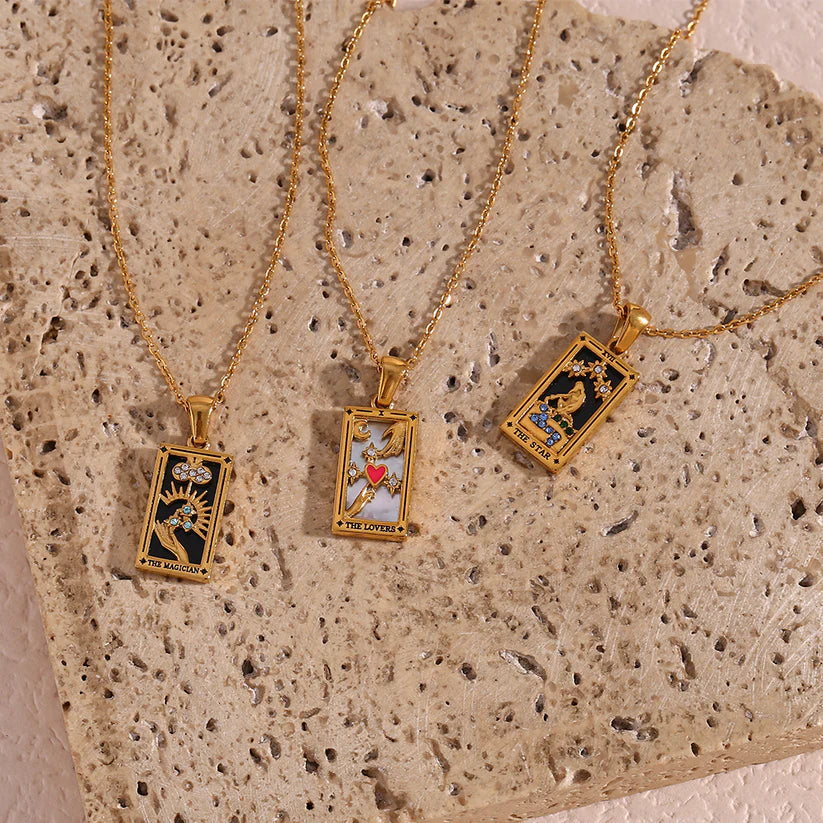 The Magician Necklace