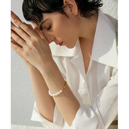 Radiant Bracelet with Pearls