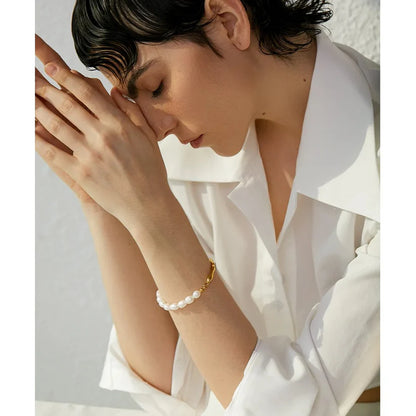 Radiant Pearls Bracelet