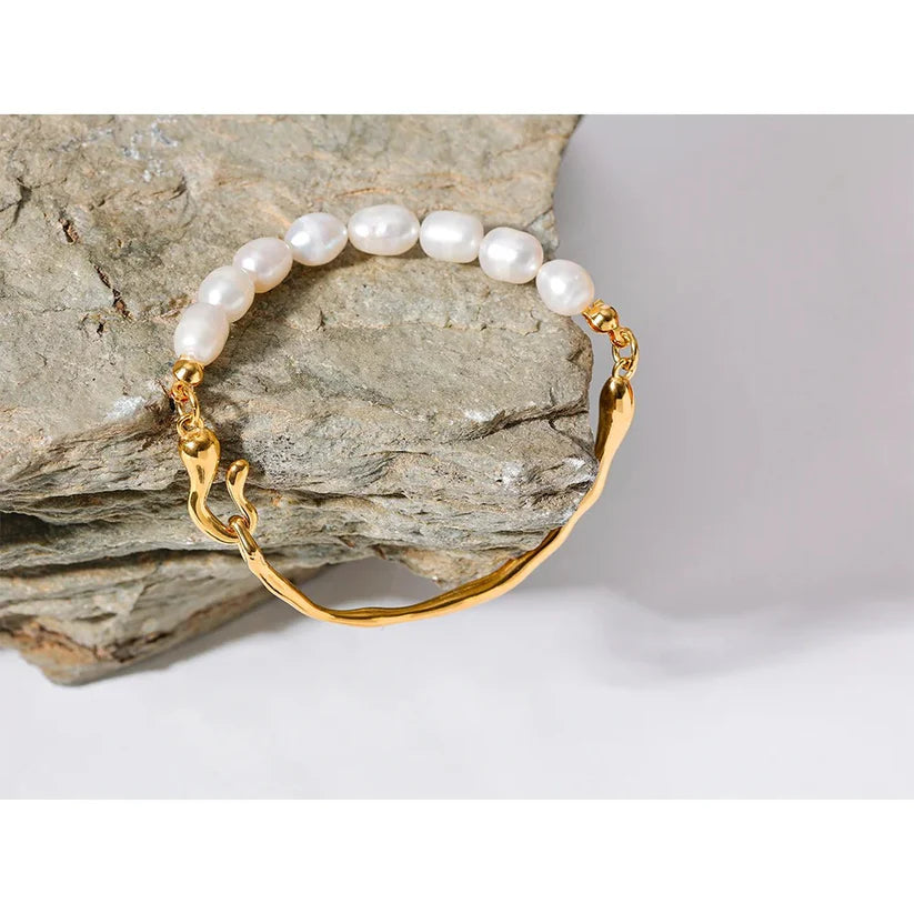 Radiant Pearls Bracelet
